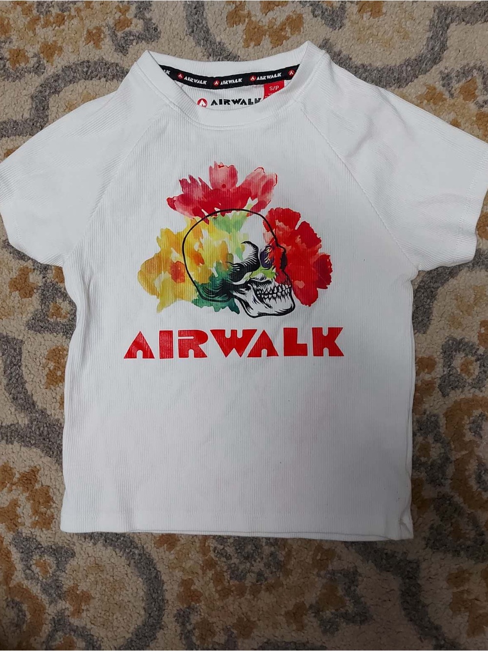 Airwalk white ribbed short sleeve crop top
